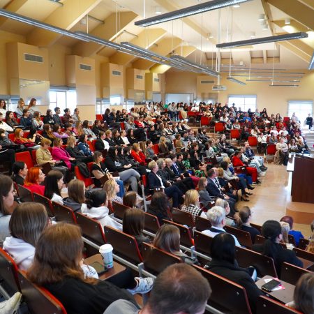 Sympozjum naukowo-szkoleniowe „Różowy październik” – miesiąc świadomości raka piersi